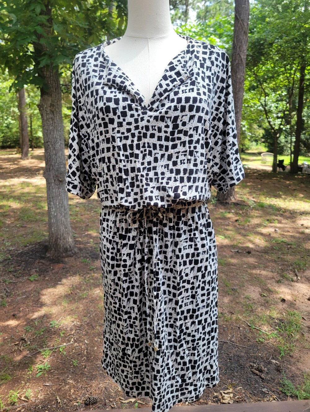 Chico SIZE 2 Black & White Square Print Drawstring Waist Dress